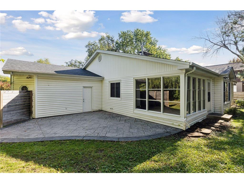 2465 Brunswick Avenue N Golden Valley MN 55422 7005721 image57