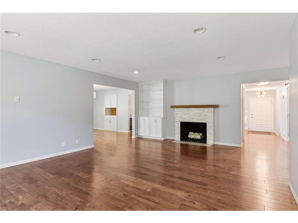 2465 Brunswick Avenue N Golden Valley MN 55422 7005721 image8