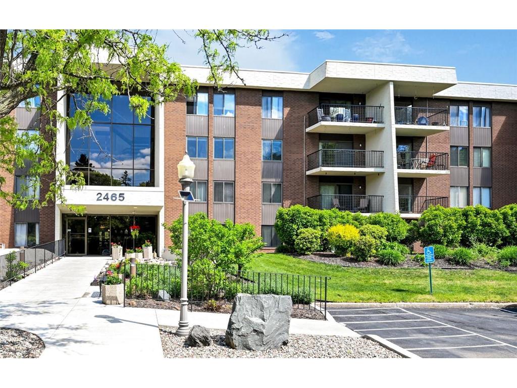 2465 Londin Lane E #106 Maplewood MN 55119 7076868 image2