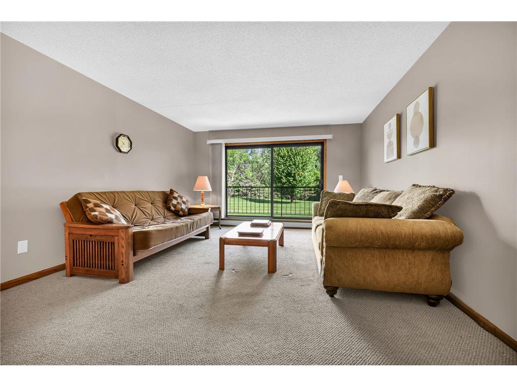 2465 Londin Lane E #106 Maplewood MN 55119 7076868 image5