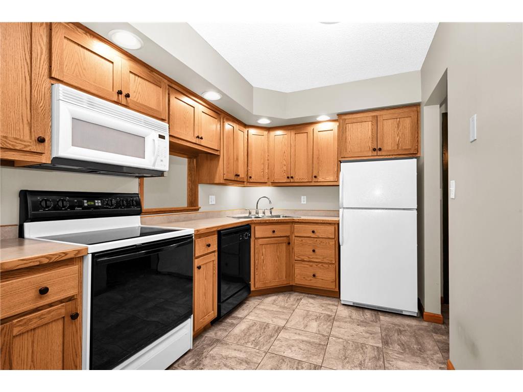 2465 Londin Lane E #106 Maplewood MN 55119 7076868 image7
