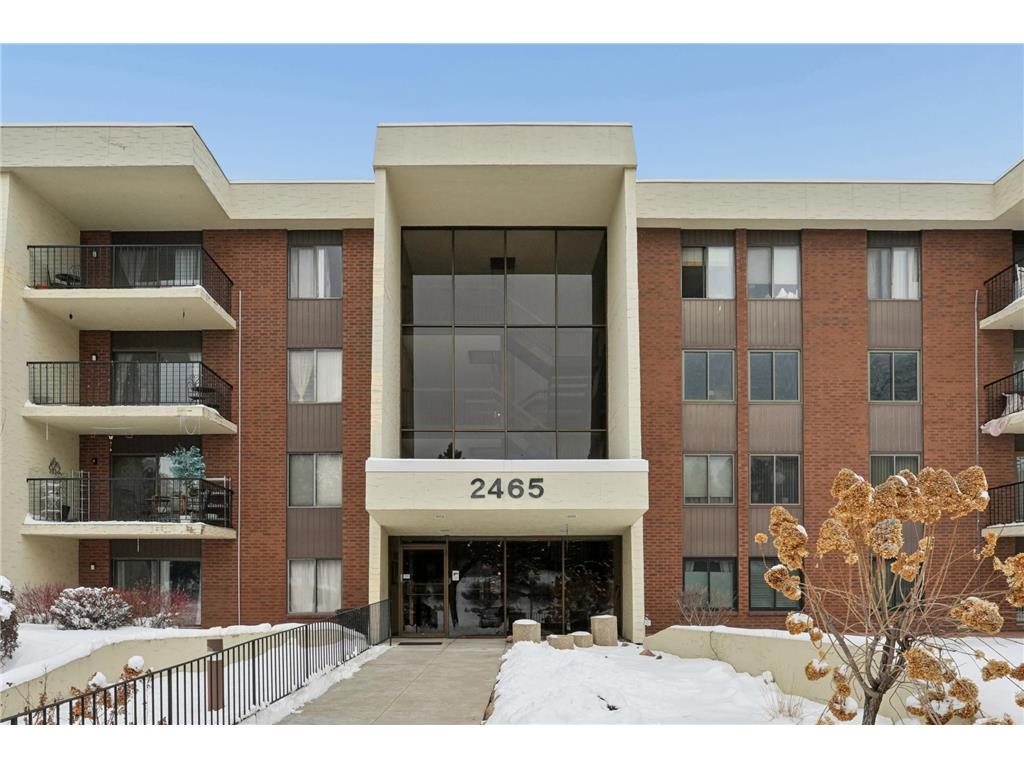 2465 Londin Lane E #401 Maplewood MN 55119 7038384 image1