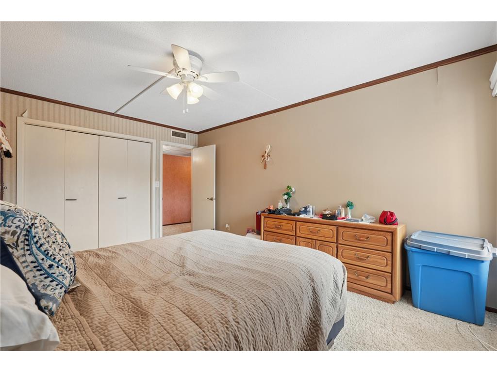 2465 Londin Lane E #401 Maplewood MN 55119 7038384 image10