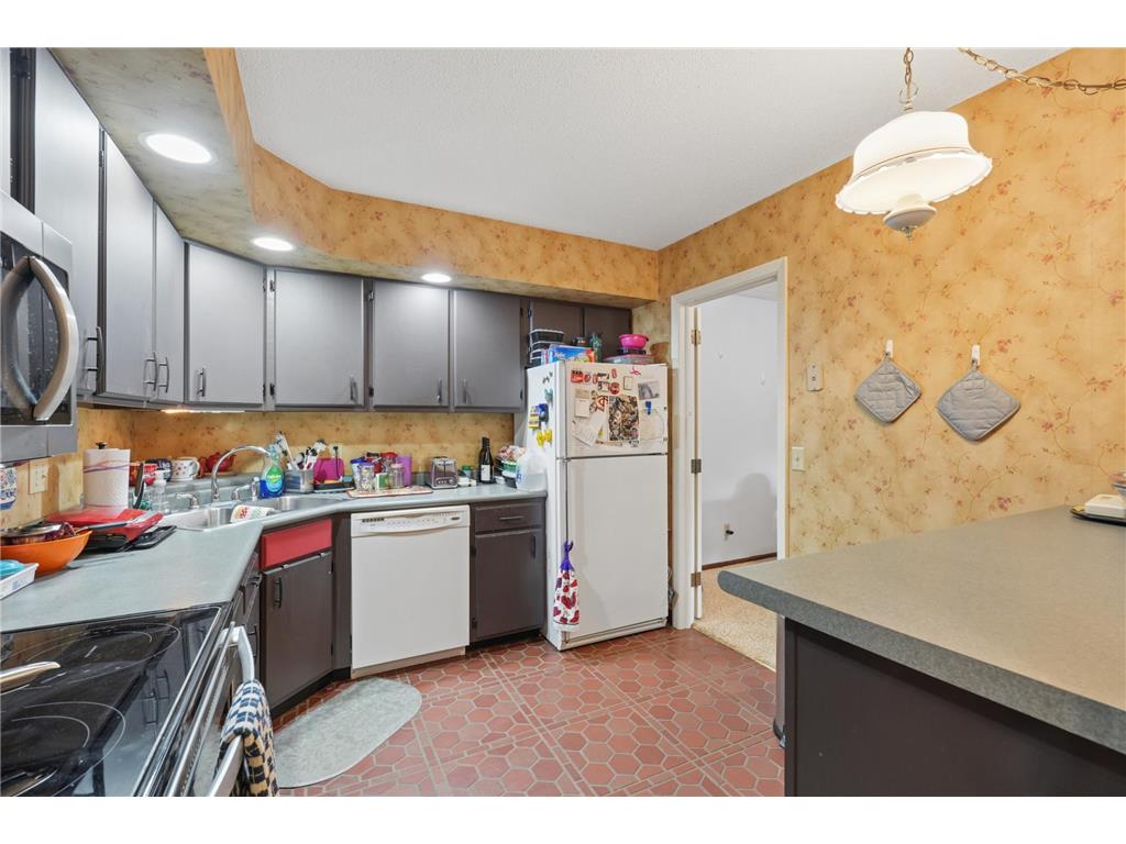 2465 Londin Lane E #401 Maplewood MN 55119 7038384 image13