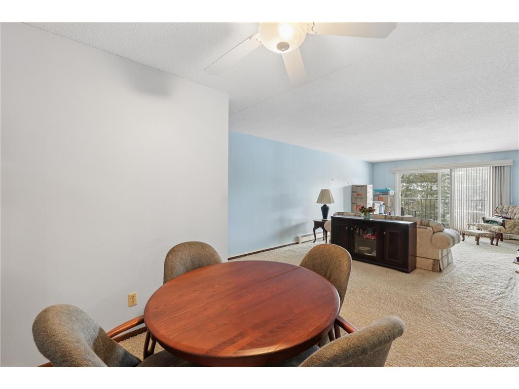 2465 Londin Lane E #401 Maplewood MN 55119 7038384 image15