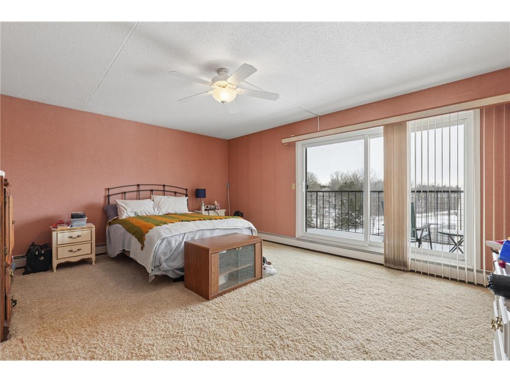 2465 Londin Lane E #401 Maplewood MN 55119 7038384 image3