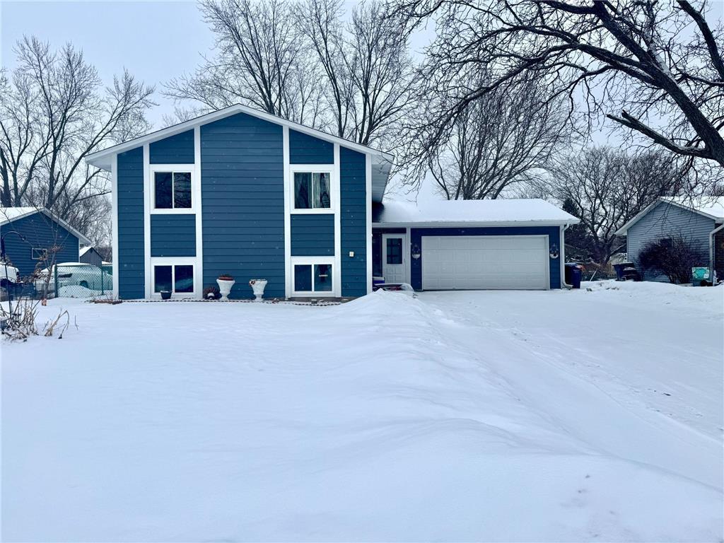 2466 Skillman Avenue E North Saint Paul MN 55109 7011905 image1