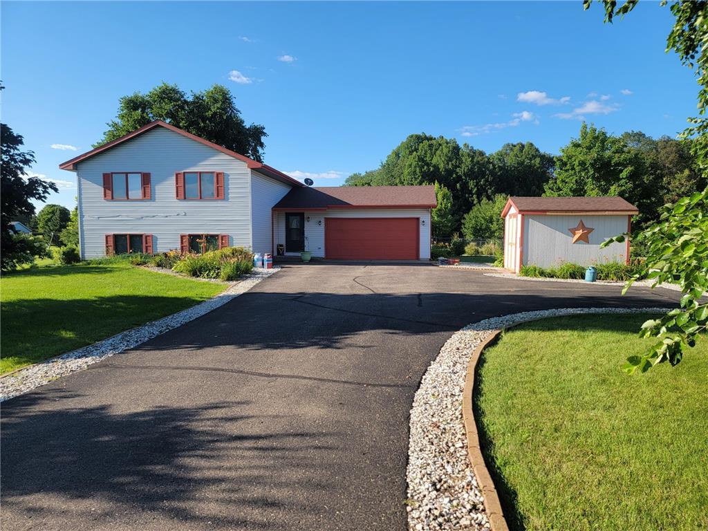 2467 83rd Avenue Osceola WI 54020 6581995 image1