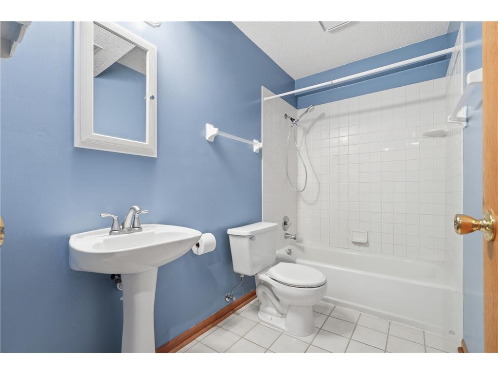 2468 7th Street SW Buffalo MN 55313 7008791 image37