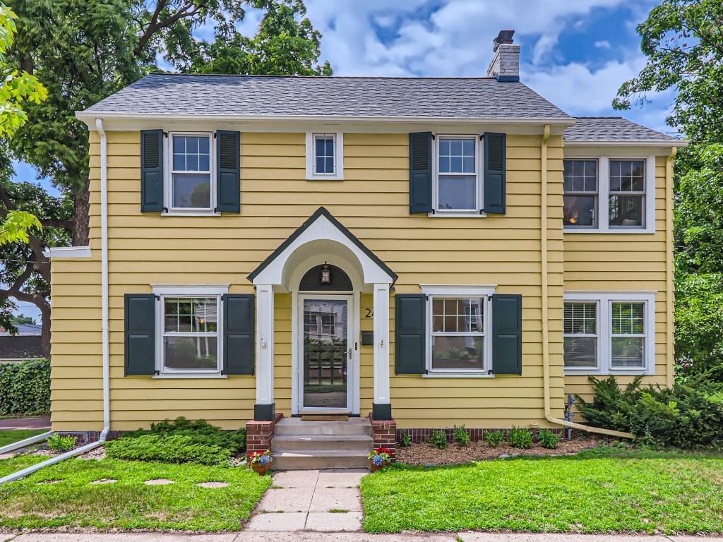 247 Finn Street S Saint Paul MN 55105 6394339 image1