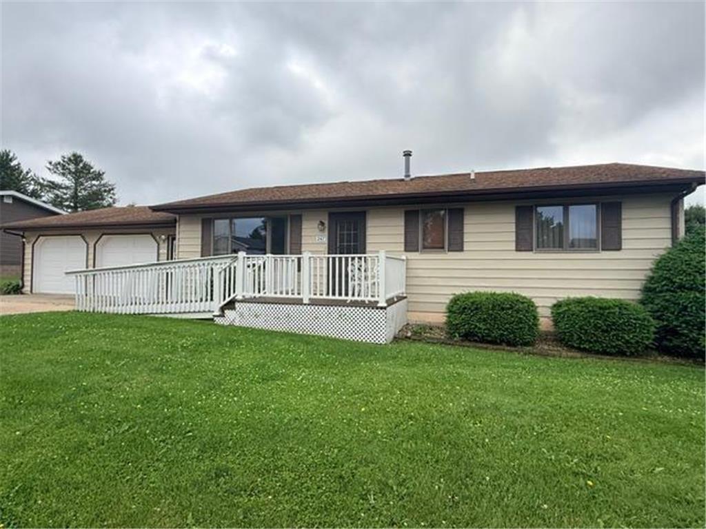 247 Goodview Drive Spring Grove MN 55974 7099965 image1