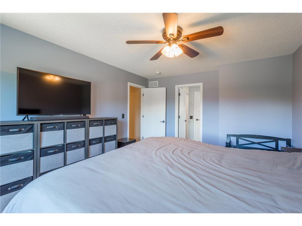247 Pendryn Hill Circle Woodbury MN 55125 7089473 image42