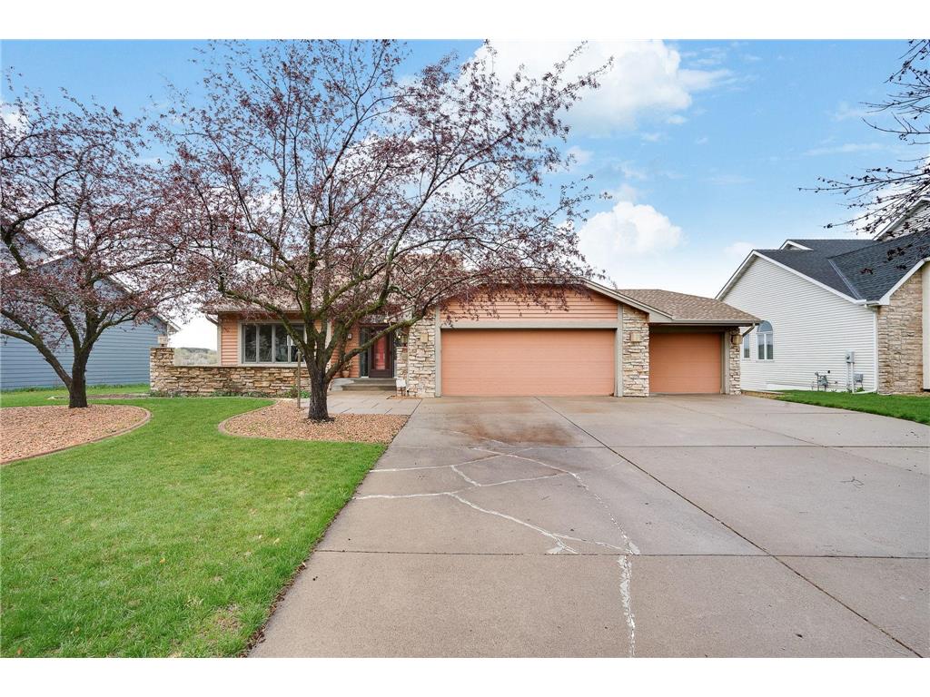 2470 Schadt Drive E Maplewood MN 55119 6528393 image1