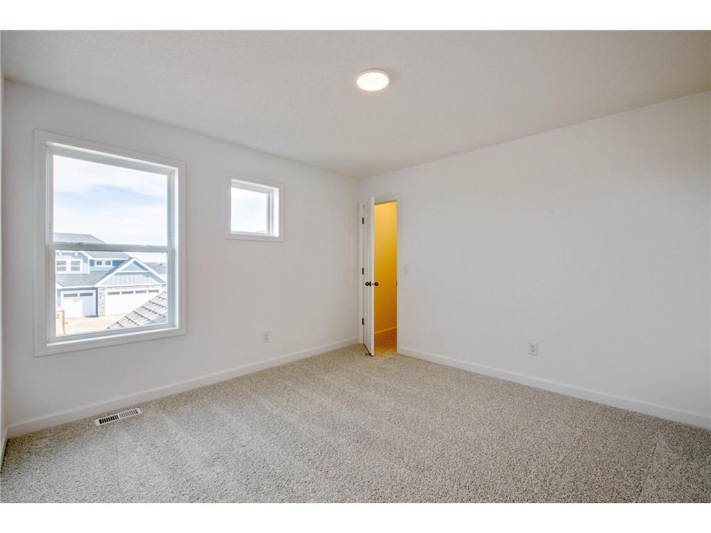 2471 Tyrone Drive Shakopee MN 55379 7003299 image16