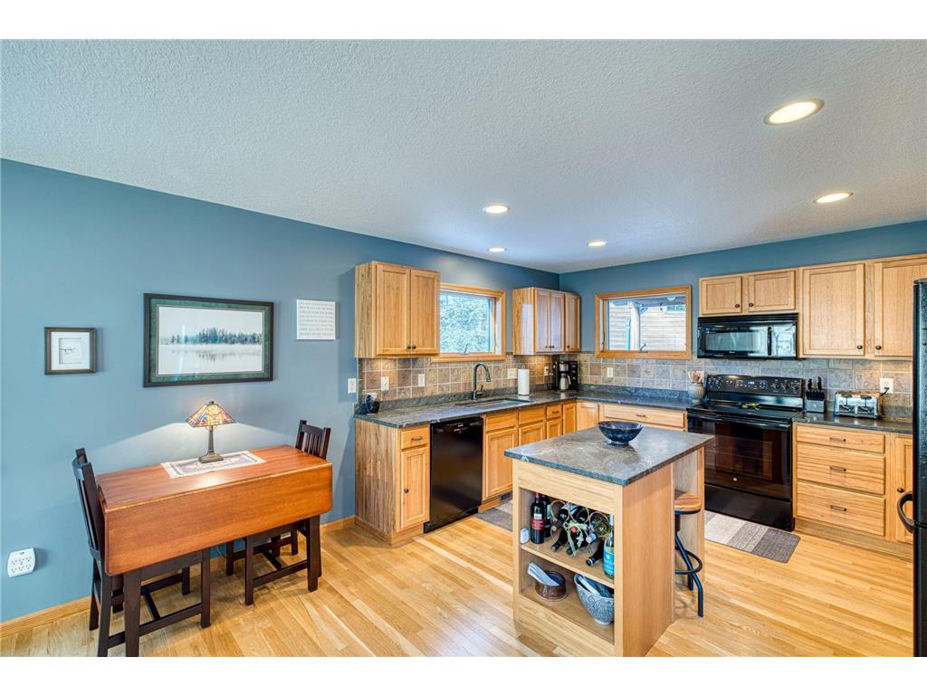 2472 Cliff View Circle Two Harbors MN 55616 - Superior 7018852 image14