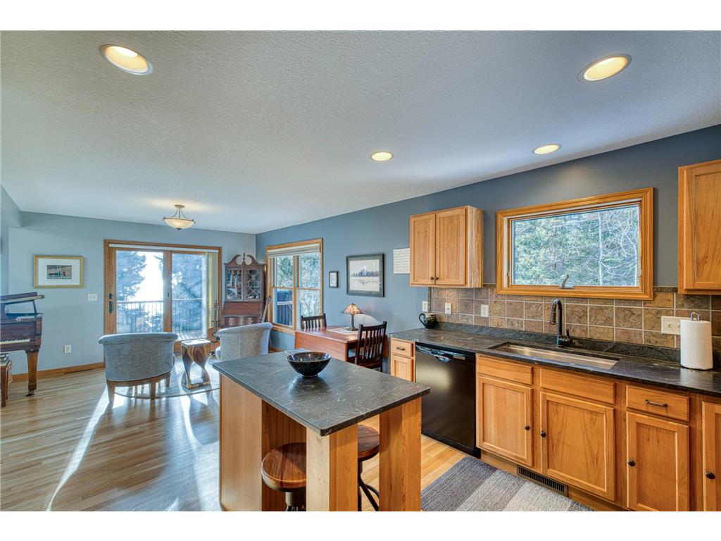2472 Cliff View Circle Two Harbors MN 55616 - Superior 7018852 image15