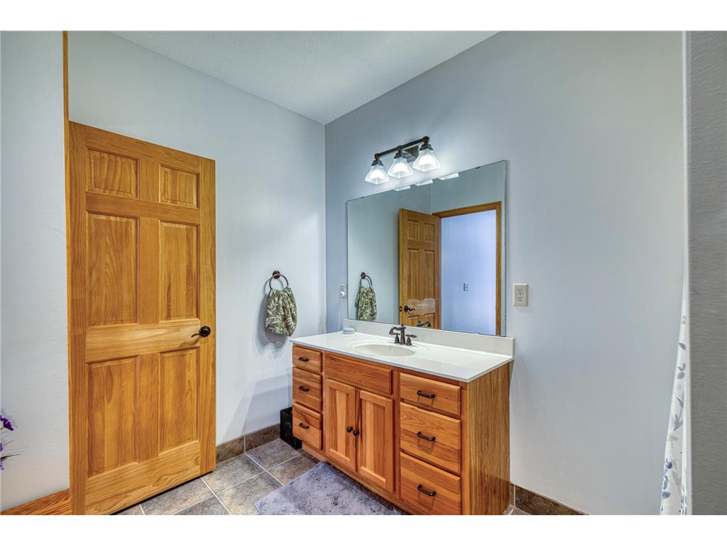 2472 Cliff View Circle Two Harbors MN 55616 - Superior 7018852 image41