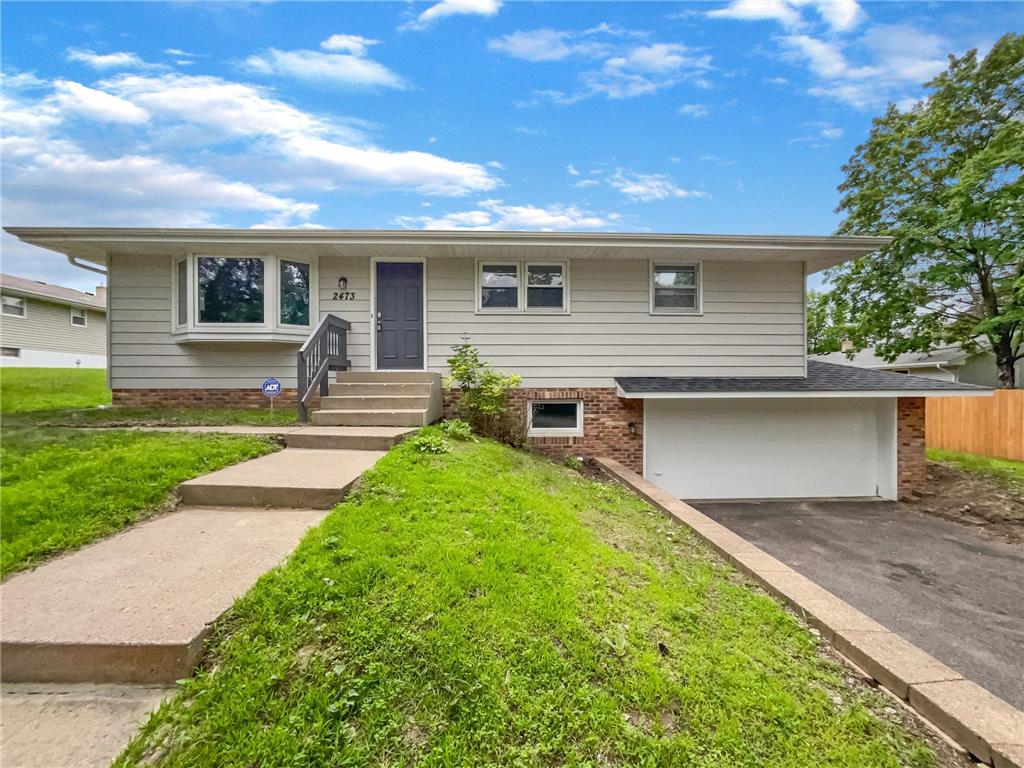2473 Lexington Avenue N Roseville MN 55113 6561744 image1
