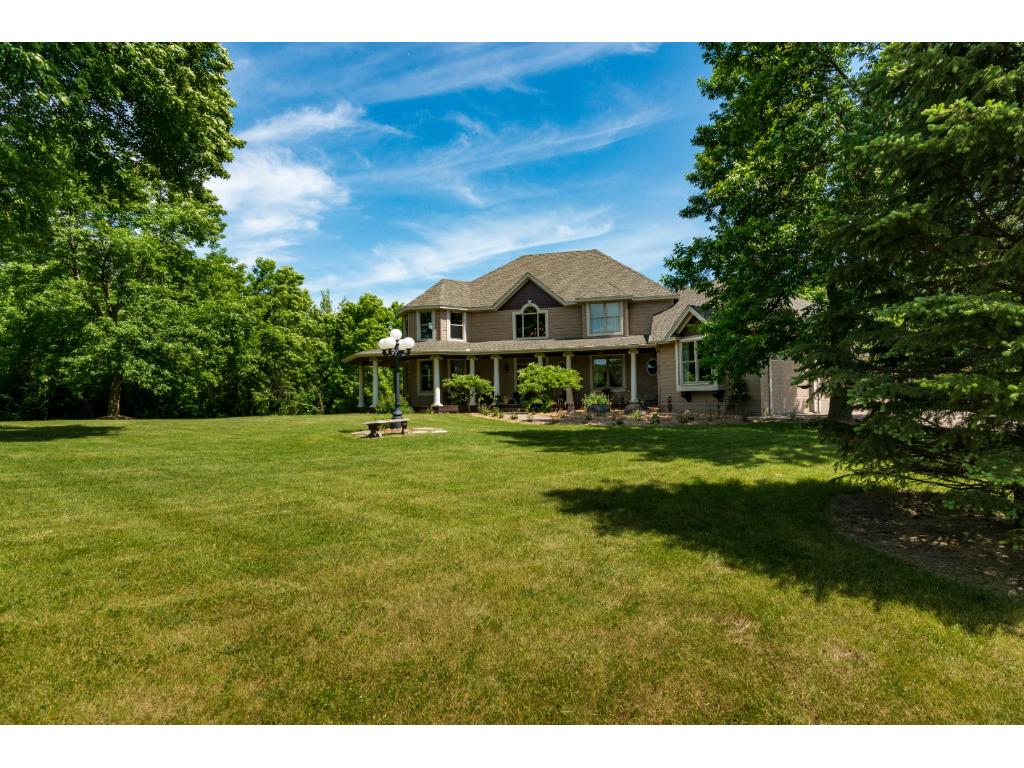 24735 Emerald Lane, Lakeville, MN, 55044 MLS 4903046 Edina Realty