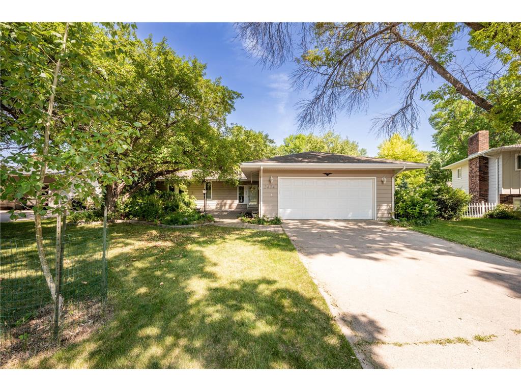 2474 W Country Club Drive S Fargo ND 58103 7110873 image1
