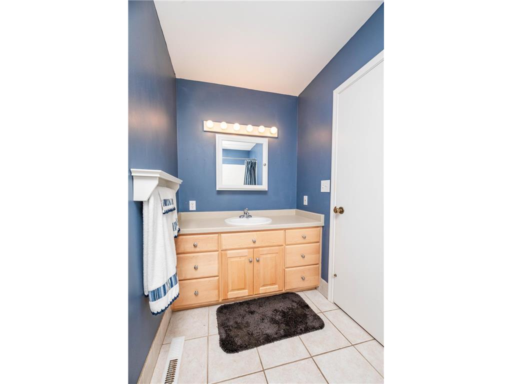 2474 W Country Club Drive S Fargo ND 58103 7110873 image36