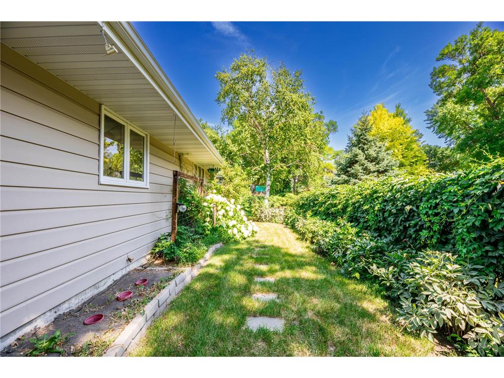 2474 W Country Club Drive S Fargo ND 58103 7110873 image6