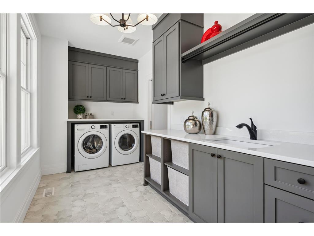 2475 Dunwoody Avenue Orono MN 55391 - Lake Minnetonka 6823010 image111