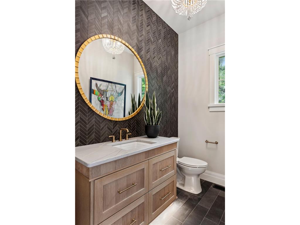 2475 Dunwoody Avenue Orono MN 55391 - Lake Minnetonka 6823010 image49