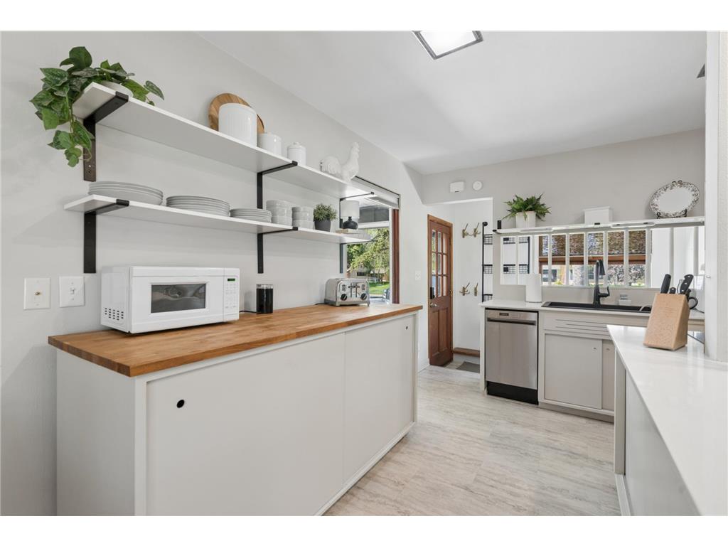 2476 Gisella Boulevard White Bear Lake MN 55110 7074025 image16