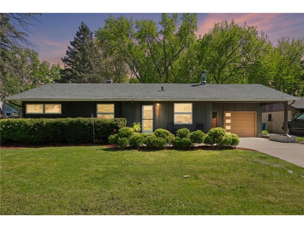 2476 Gisella Boulevard White Bear Lake MN 55110 7074025 image32