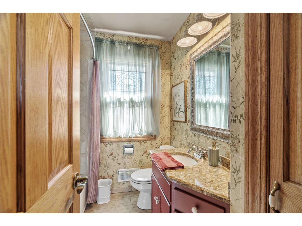 2476 Tierney Avenue E North Saint Paul MN 55109 7027804 image26