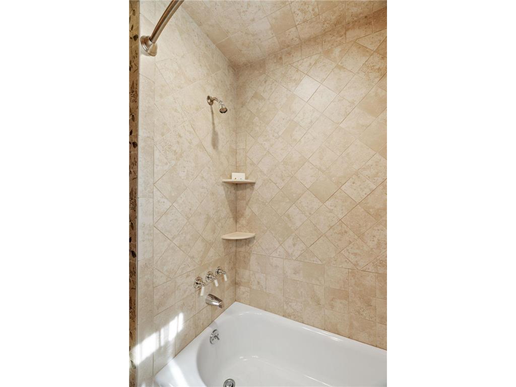 2476 Tierney Avenue E North Saint Paul MN 55109 7027804 image29