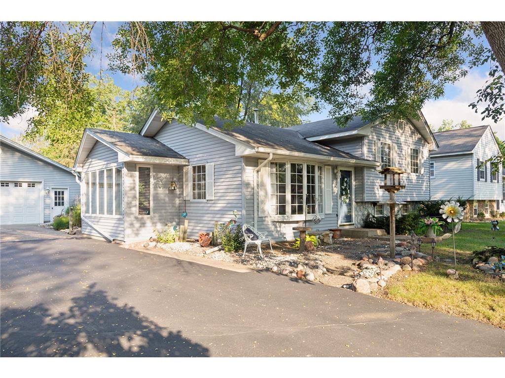 2478 Longview Drive New Brighton MN 55112 6600645 image1