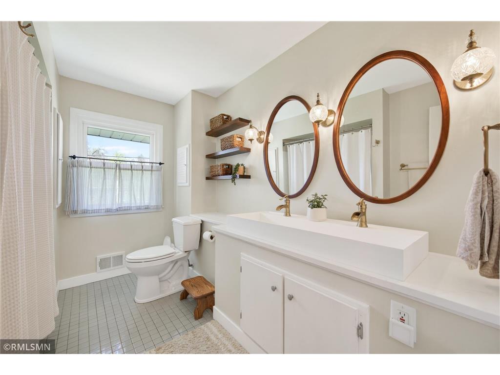 2479 Hillside Road White Bear Lake MN 55110 7068217 image20
