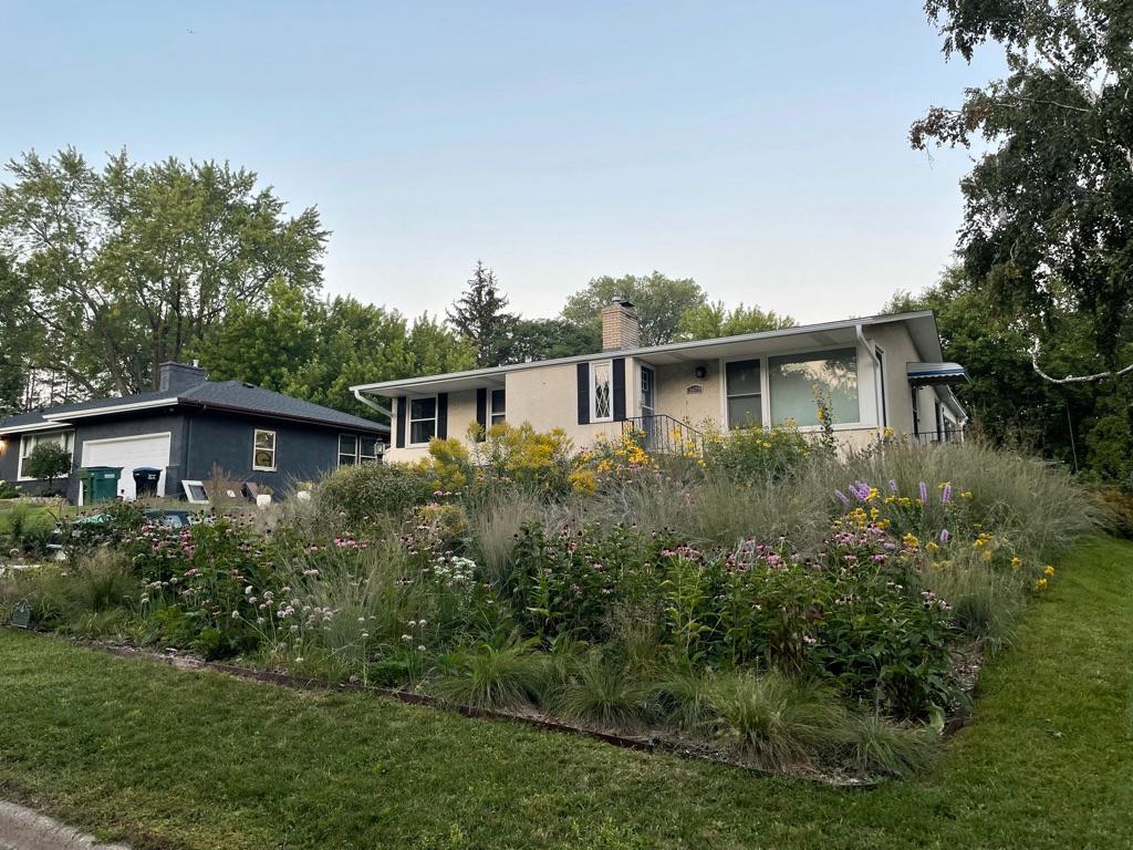 2479 Oxford Street N Roseville MN 55113 6719926 image1