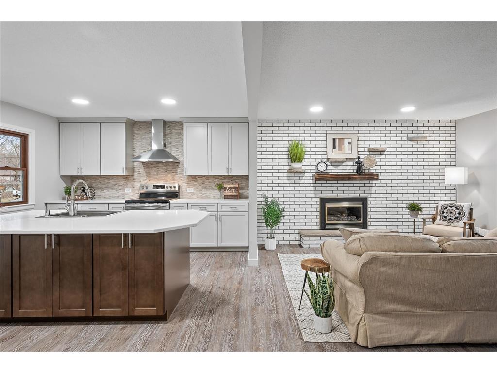 248 Pinewood Drive Apple Valley MN 55124 6338412 image1