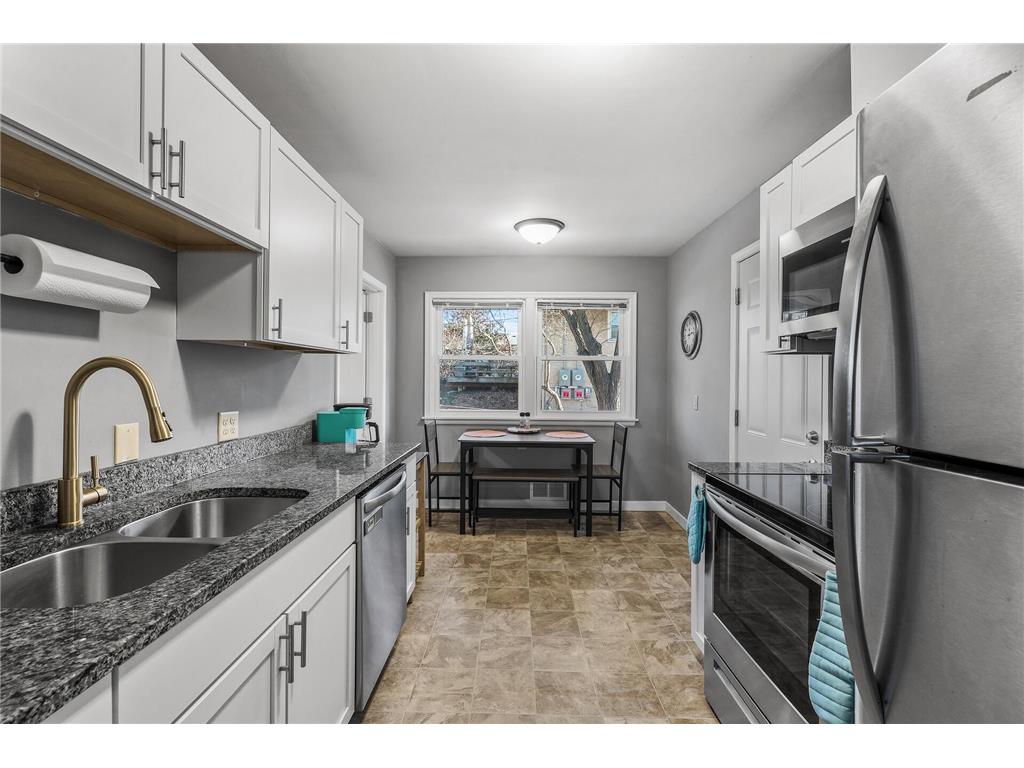 248 Ruth Street N Saint Paul MN 55119 7069324 image9