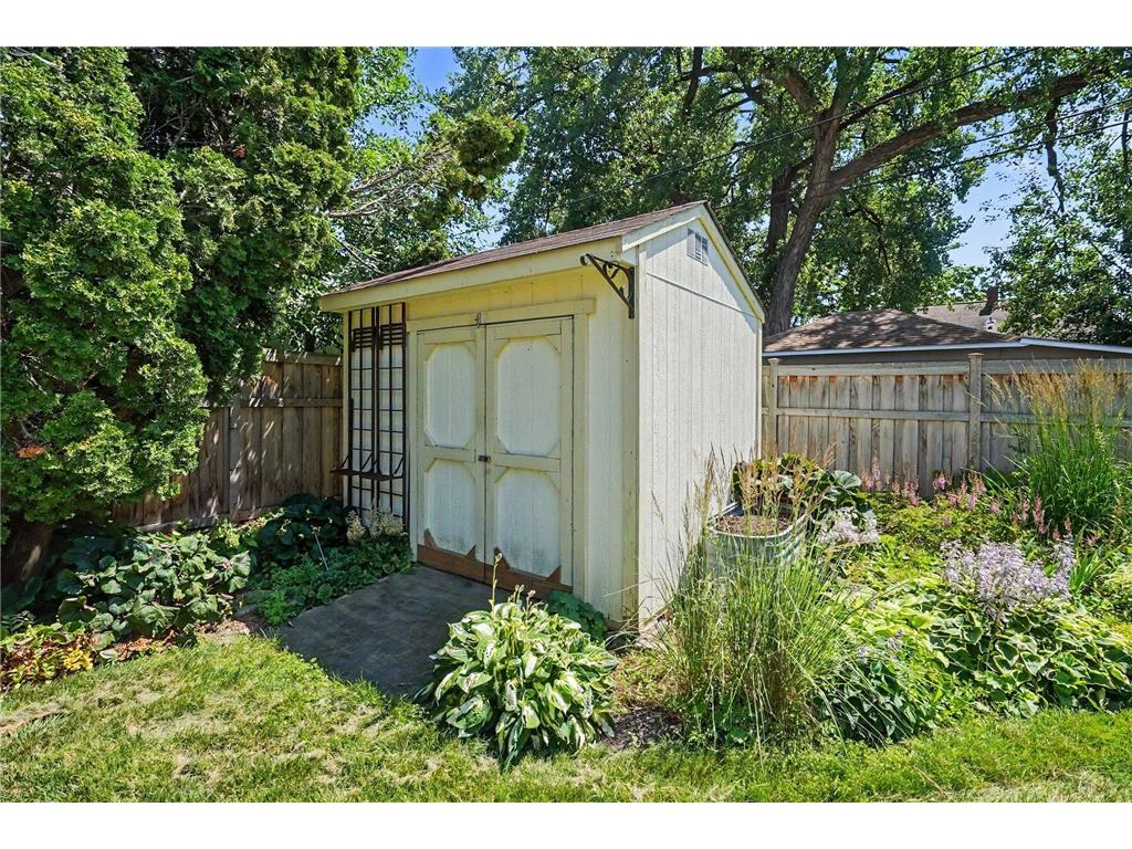2480 14th Avenue E North Saint Paul MN 55109 7107827 image20