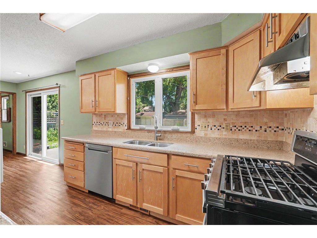 2480 14th Avenue E North Saint Paul MN 55109 7107827 image8