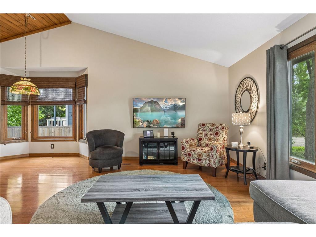 2480 Ariel Street N North Saint Paul MN 55109 7102613 image10