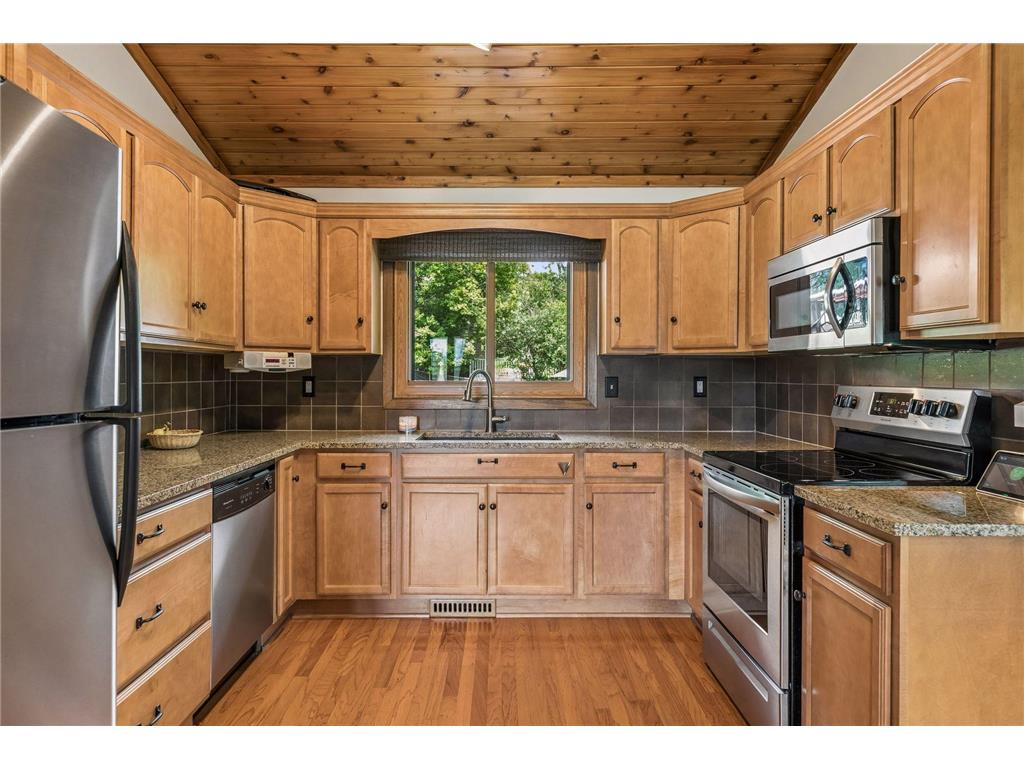 2480 Ariel Street N North Saint Paul MN 55109 7102613 image12