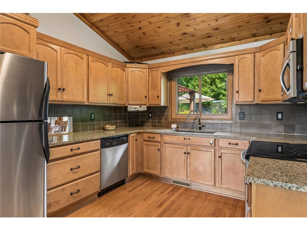2480 Ariel Street N North Saint Paul MN 55109 7102613 image13
