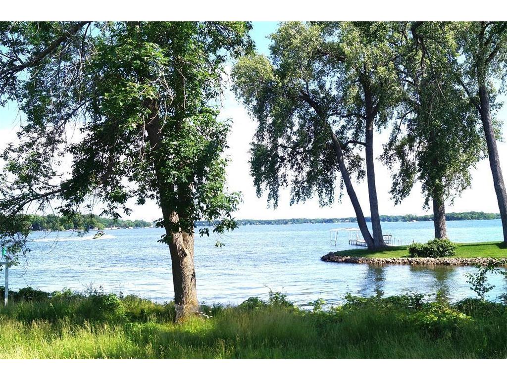 2484 Interlachen Road Spring Park MN 55384 - Lake Minnetonka 6507959 image1