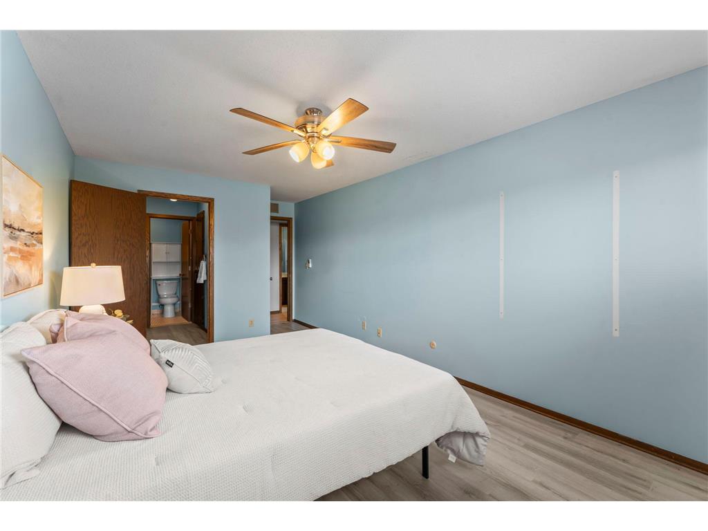 2485 Canabury Drive #212 Little Canada MN 55117 7018004 image16