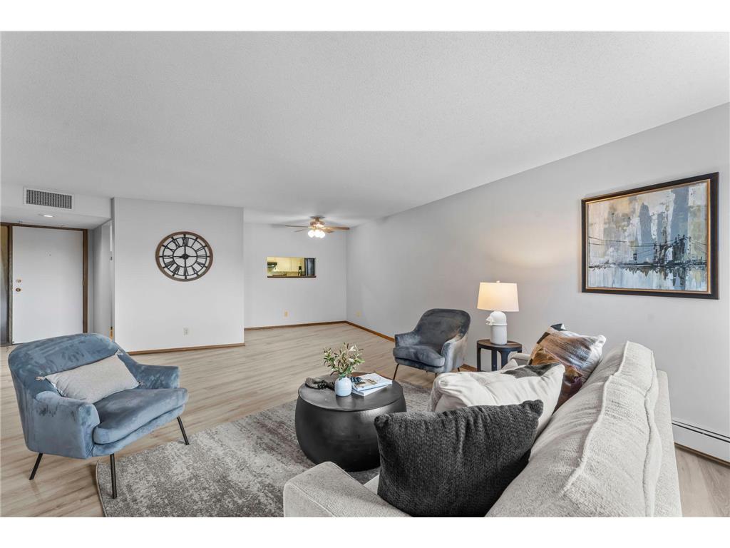 2485 Canabury Drive #212 Little Canada MN 55117 7018004 image8