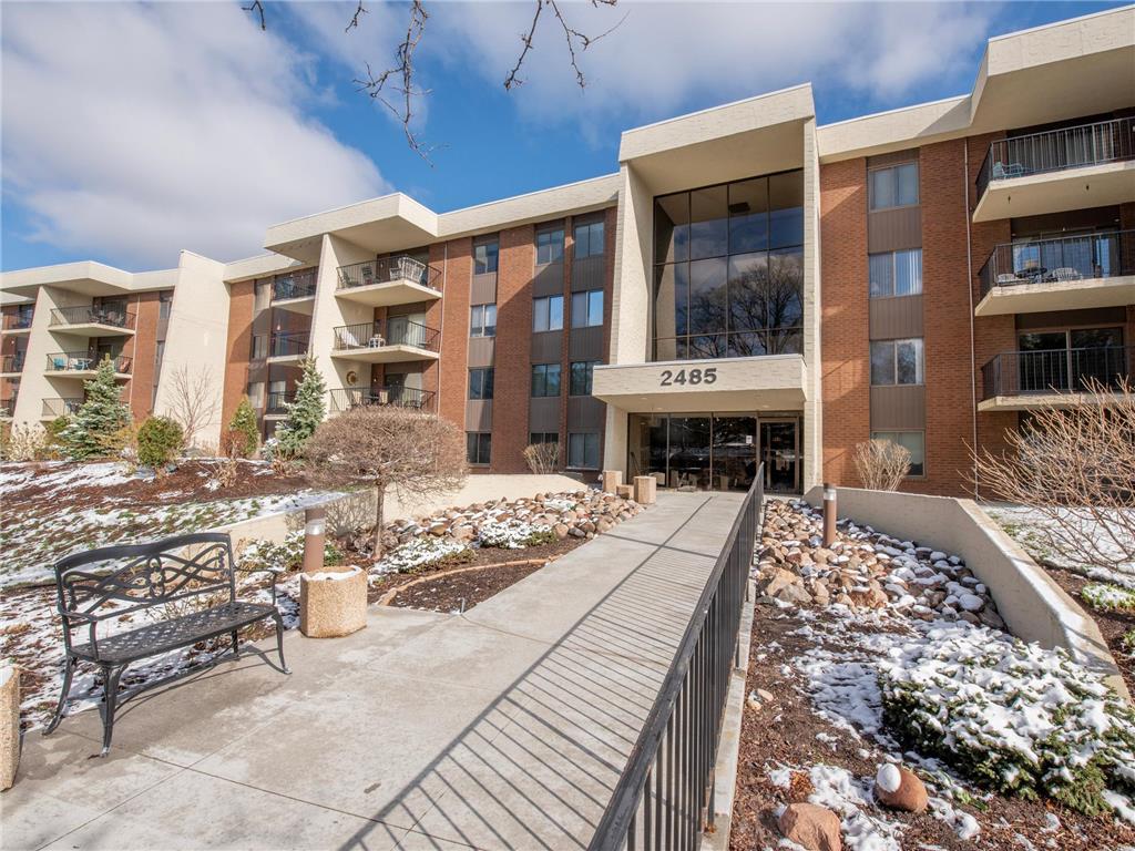 2485 Londin Lane E #217 Maplewood MN 55119 6356061 image1