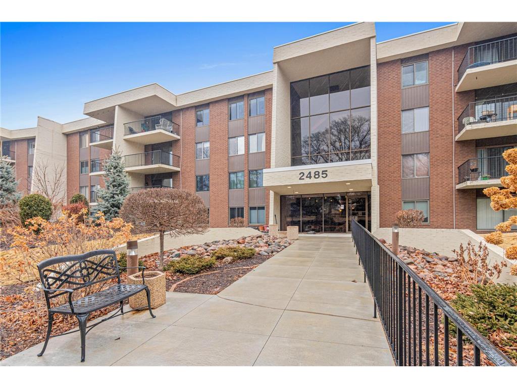 2485 Londin Lane E #315 Maplewood MN 55119 6684250 image1
