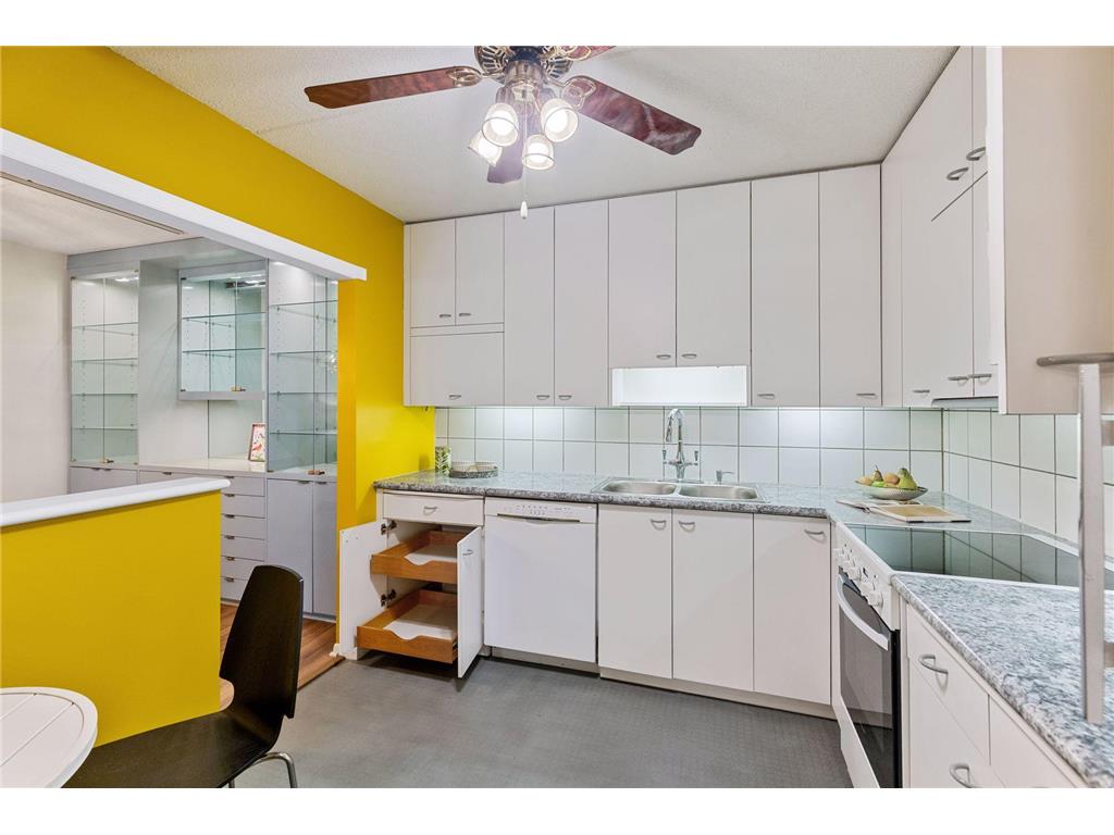 2485 Londin Lane E #323 Maplewood MN 55119 7080019 image10