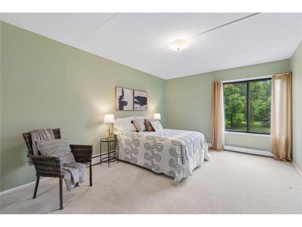 2485 Londin Lane E #323 Maplewood MN 55119 7080019 image17