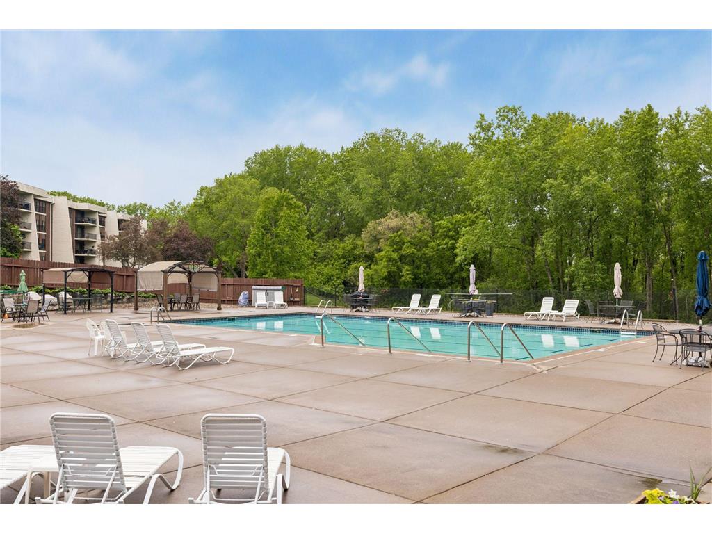 2485 Londin Lane E #323 Maplewood MN 55119 7080019 image29